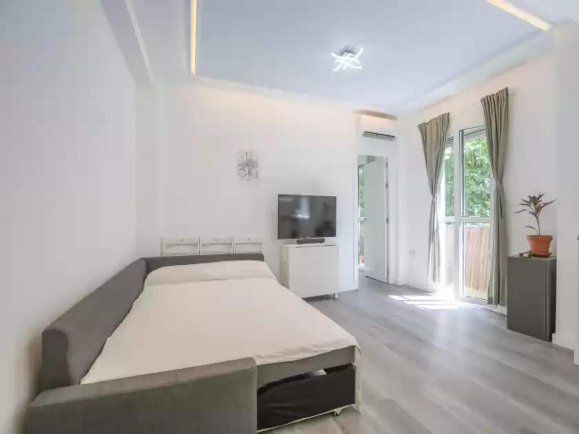 Azahar Gran Plaza, Without Deposit Holiday home *